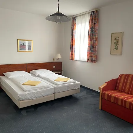 Schwarze Adler * Streitberg