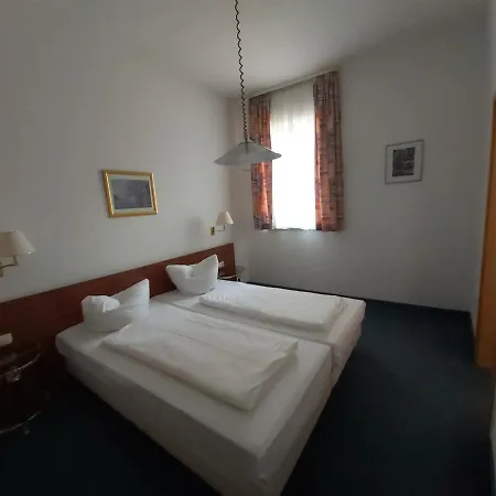 Schwarze Adler Luxury tent