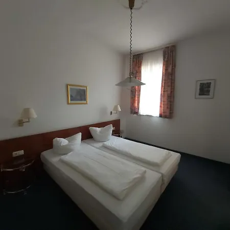 Luxury tent Schwarze Adler *